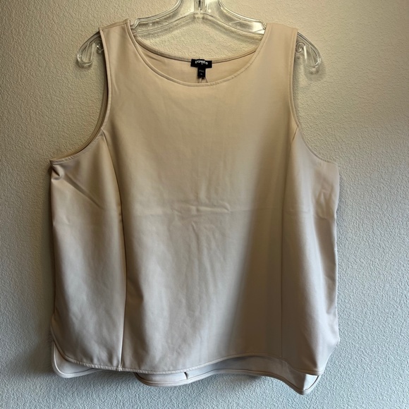 NEW Express Faux Leather Crew Neck Tank Cream Womens XL - Picture 3 of 6